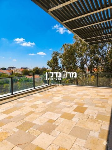 מודעת נכס, שמעון ויזנטל, הרצליה