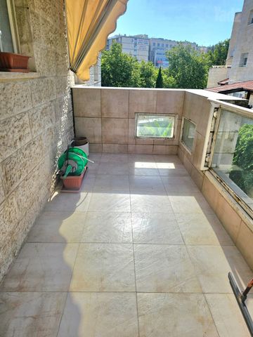 דירה למכירה בירושלים (תיווך) — 4