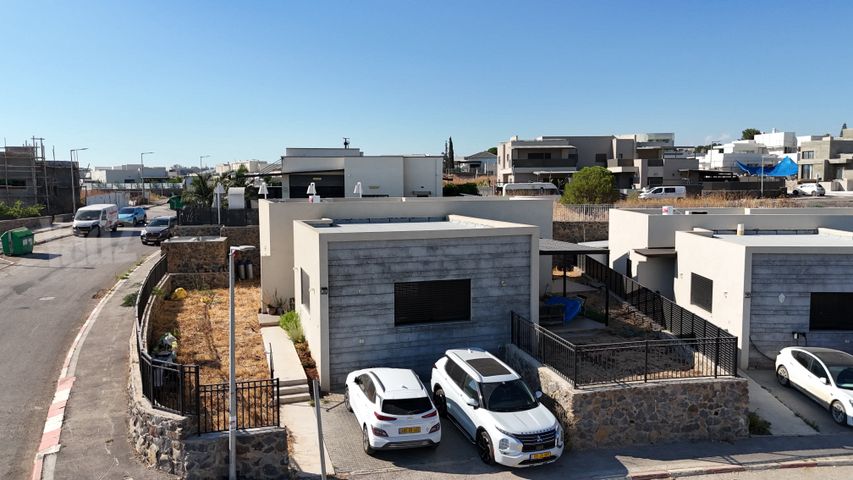 קלע אלון 1