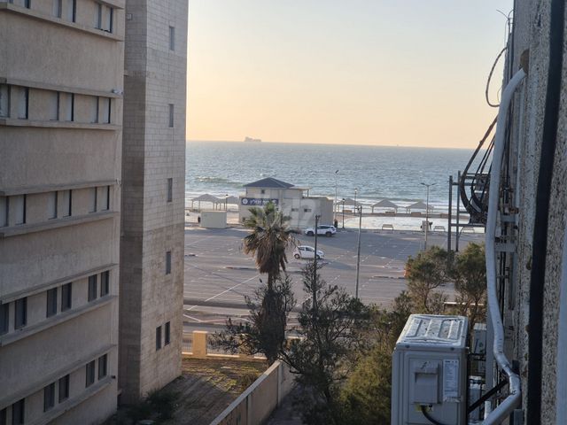 גיורא יוספטל 6