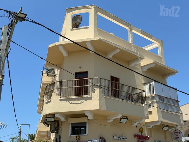 גג/ פנטהאוז, יפת 114, עג'מי, גבעת העליה, תל אביב יפו