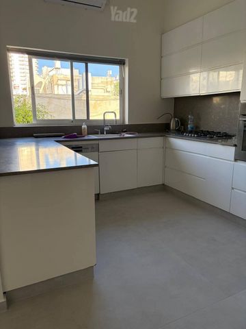 דירה להשכרה בתל אביב יפו (תיווך) — 2