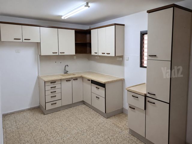 דירה להשכרה בירושלים (תיווך) — 3
