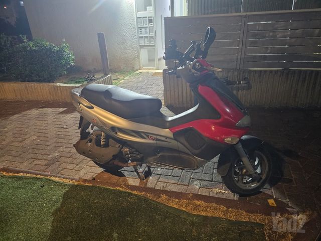 מודעת רכב פיאג'ו אחר