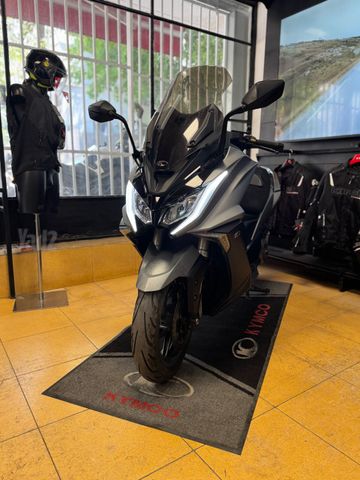 מודעת רכב קימקו AK 550