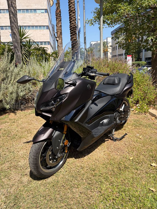ימאהה Tmax 560 Tech