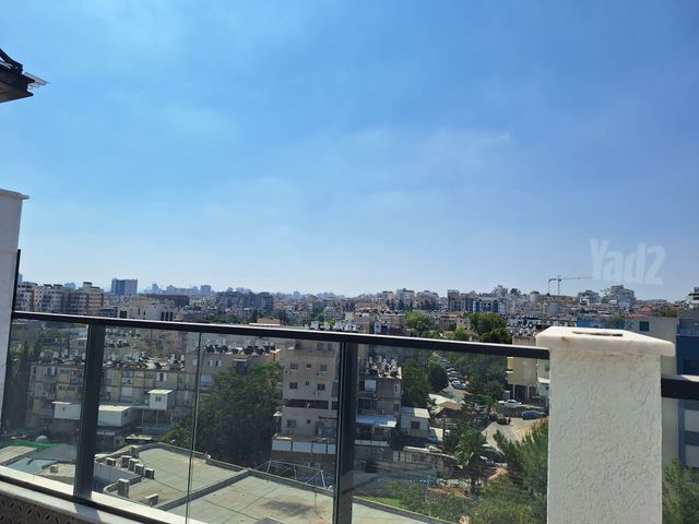 הירקון 30