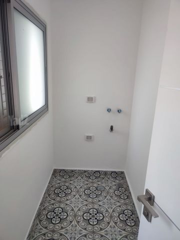 גדעון האוזנר 42