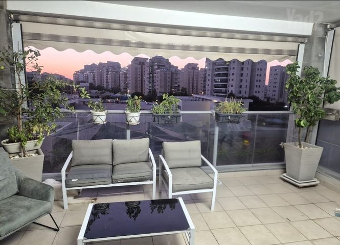 ישראל פולי פוליאקוב 10