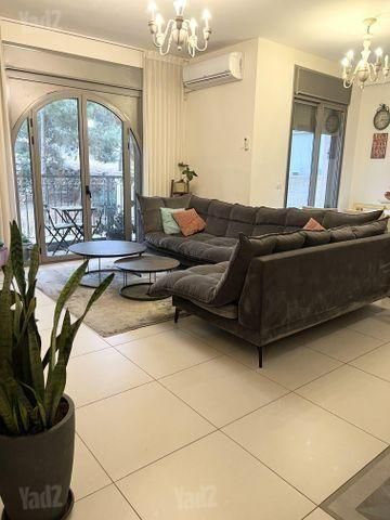 דירה למכירה בירושלים — 2