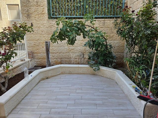 דירת גן למכירה בירושלים — 3