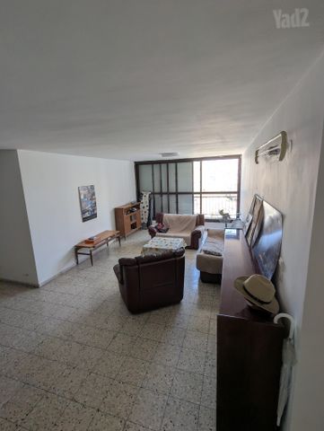 דרך בן גוריון 44