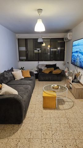 דרור 4