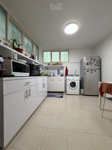 דירת גן להשכרה בתל אביב יפו (תיווך) — 2