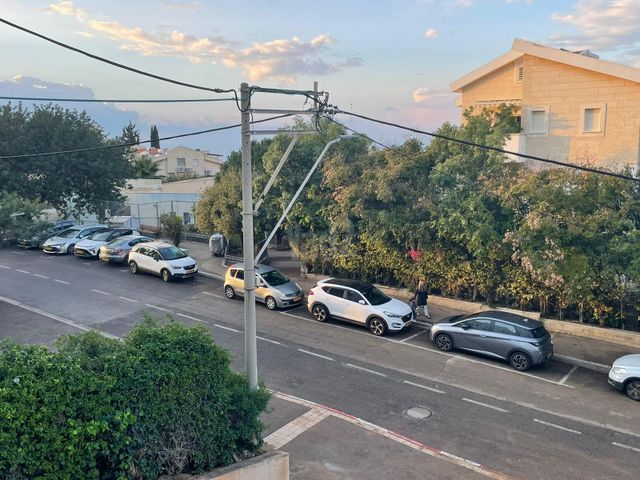 הרקפות 