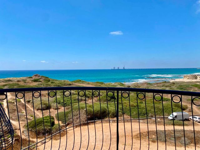 דירה, גבעת אולגה, חדרה