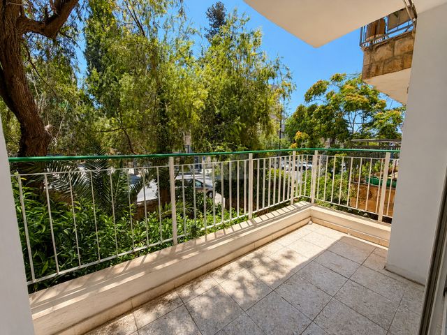 דירה להשכרה בירושלים (תיווך) — 2