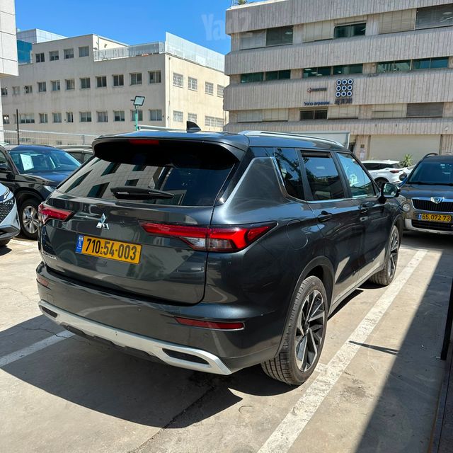 מודעת רכב מיצובישי אאוטלנדר 2