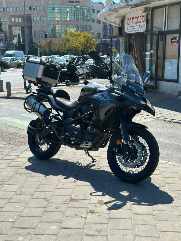 מודעת רכב בנלי TRK502X