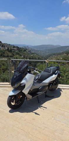 מודעת רכב סאן יאנג TL500