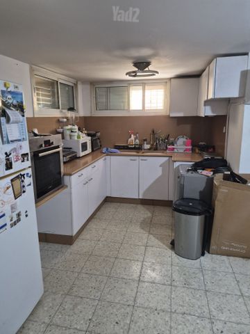 קפלן 16