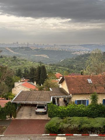האלה 35