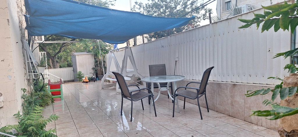 דירת גן להשכרה בירושלים — 5