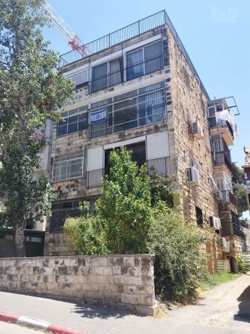 דירה למכירה בירושלים (תיווך) — 2