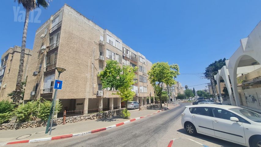 המייסדים 2