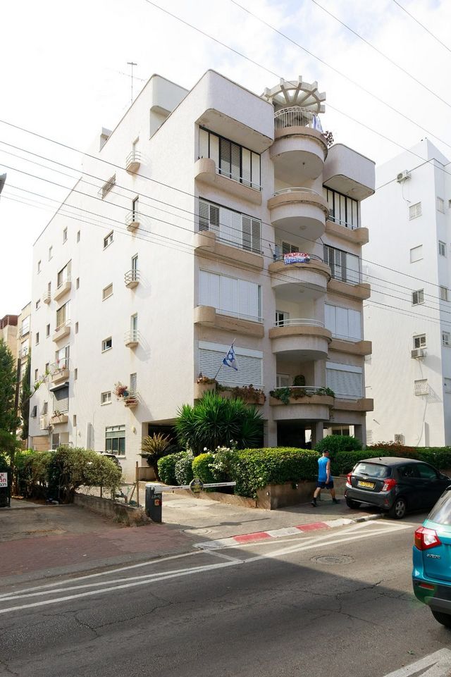דירה, השדה 7, רמז, מערב ותיק, ראשון לציון