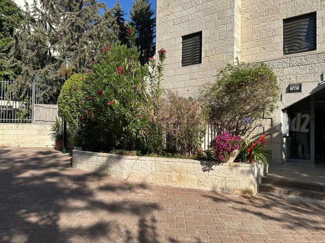דירת גן למכירה בירושלים (תיווך) — 2
