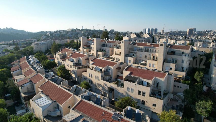 דירה למכירה בירושלים (תיווך) — 2