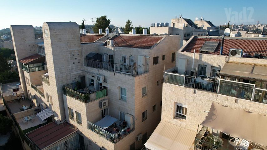 דירה למכירה בירושלים (תיווך) — 3
