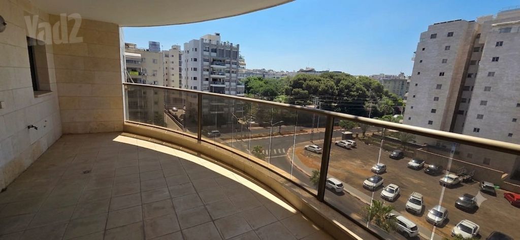 דירה