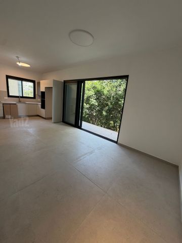 דירה להשכרה בתל אביב יפו (תיווך) — 4