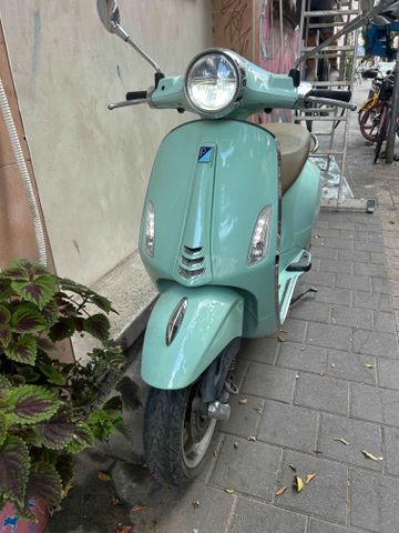 מודעת רכב פיאג'ו וספה פרימוורה 125