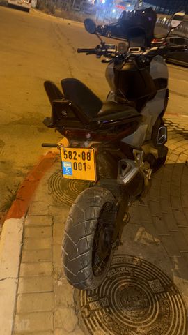 מודעת רכב הונדה X-ADV750