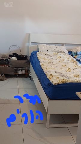 מור 1