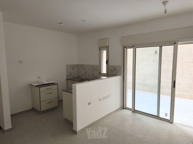 דירת גן להשכרה בירושלים — 3