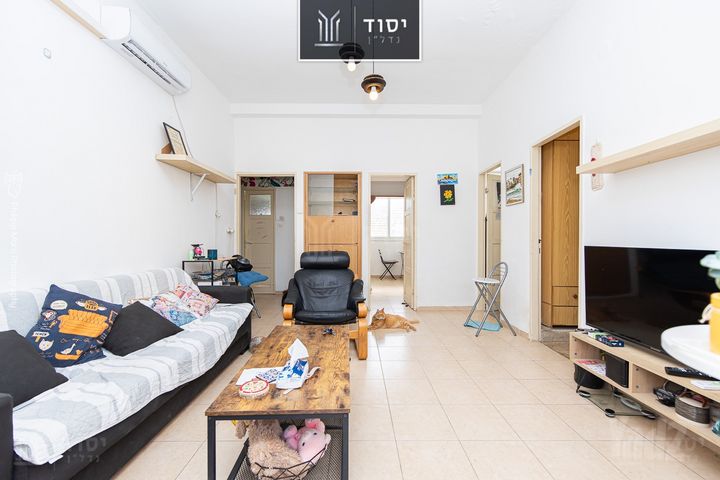 מונש 9