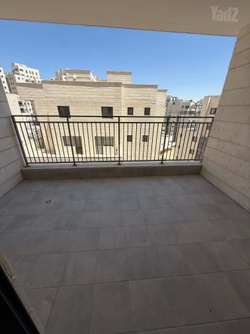 דירה להשכרה בירושלים (תיווך) — 2