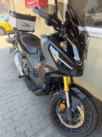 מודעת רכב הונדה X-ADV750