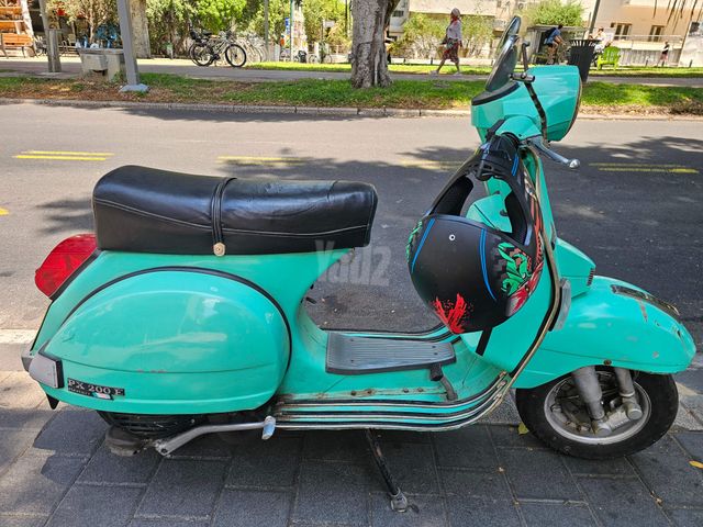 מודעת רכב פיאג'ו וספה PX200E