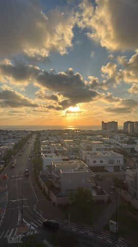 ספיר 11
