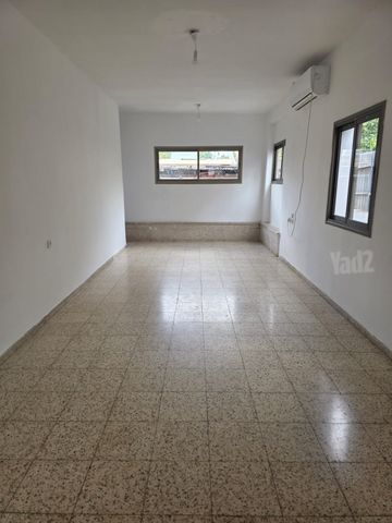בית פרטי/ קוטג' להשכרה בתל אביב יפו — 2