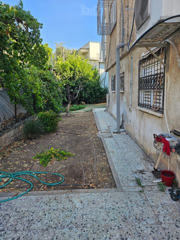 Petah Tikva, Israel 4