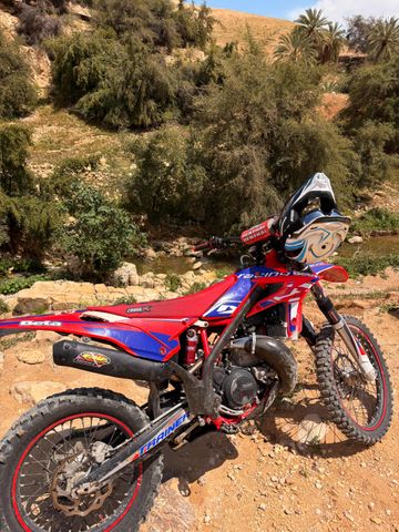 מודעת רכב בטא איקסטריינר 300