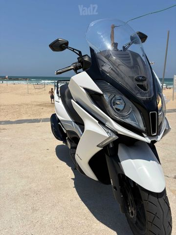 מודעת רכב קימקו דאון-טאון 350