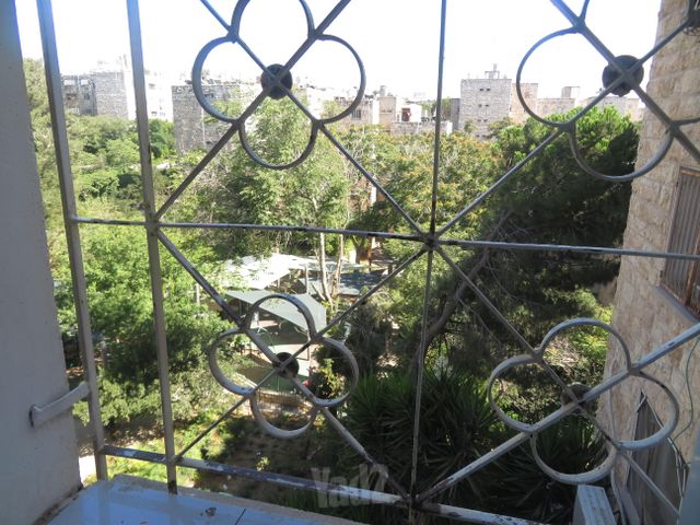דירה למכירה בירושלים — 3