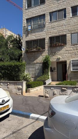 דירה למכירה בירושלים — 3